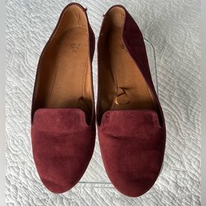 Maroon suede like flats